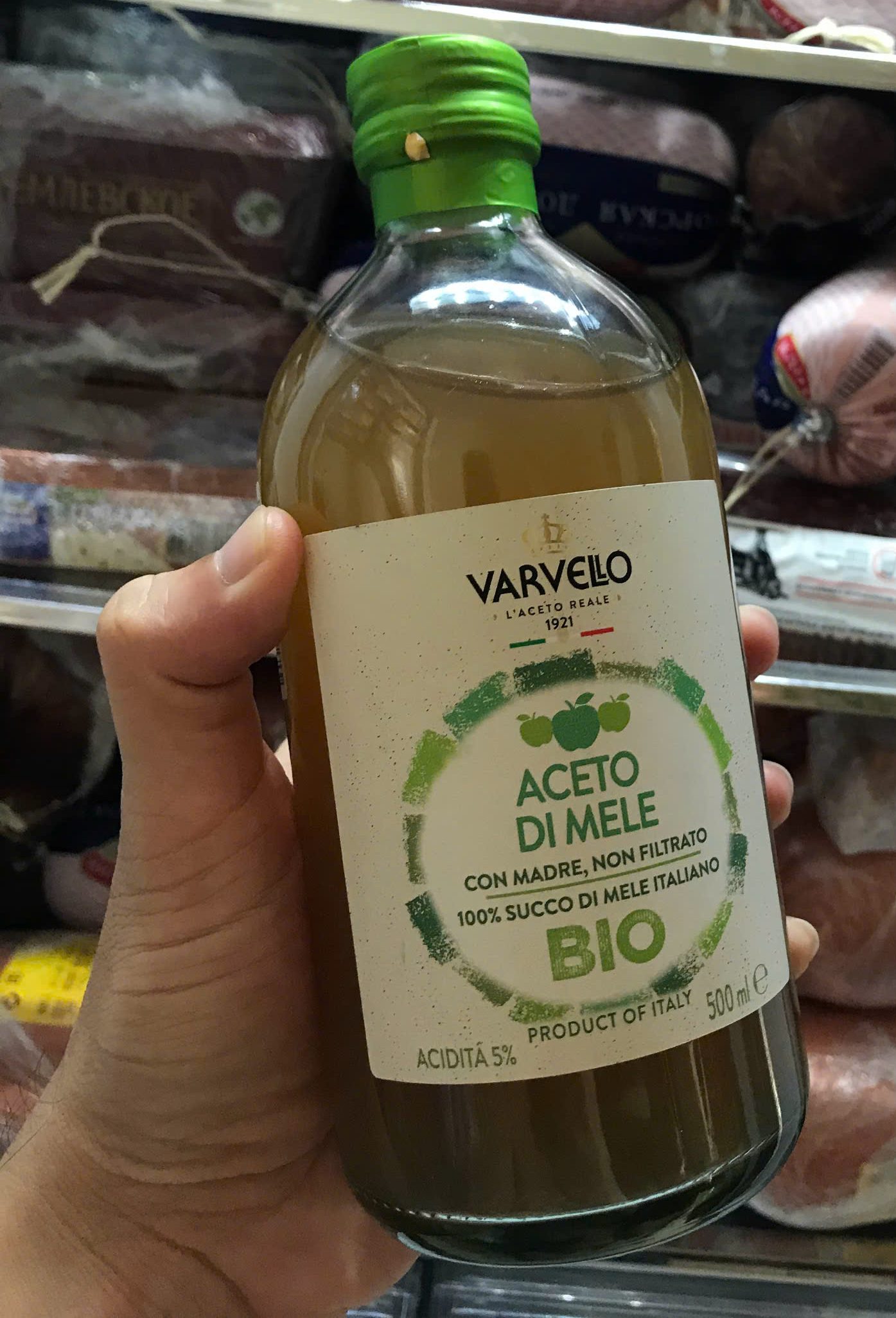 Giấm Táo Hữu Cơ Varvello 2 Giam Tao Huu Co Varvello 2 e1738672993337